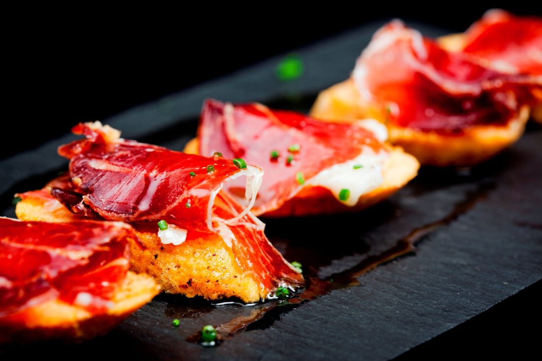 Jamón serrano en Castellana 104